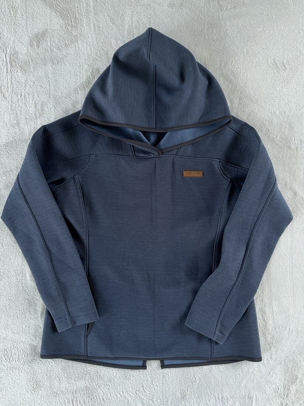 Obermeyer women’s hooded pullover / performance hoodie size Large